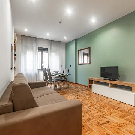 Cozy And Design - Metro Malatesta Apartment Rome